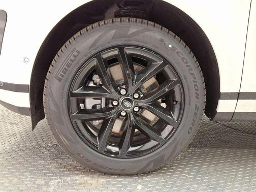 2026 Land Rover Range Rover Evoque Core S