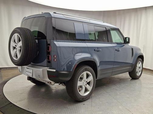 2025 Land Rover Defender P400 S