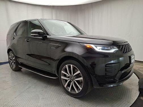 2024 Land Rover Discovery P300 Dynamic SE