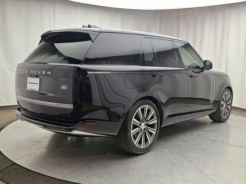 2023 Land Rover Range Rover P400 SE