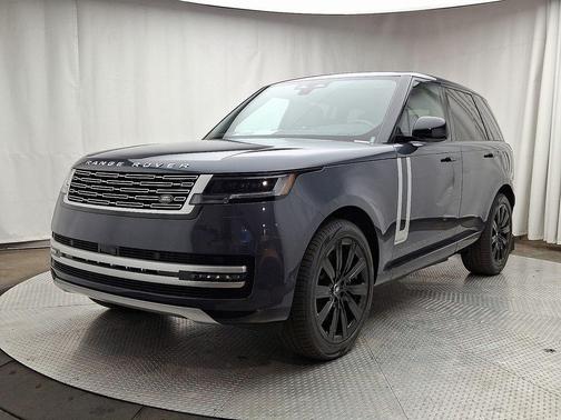 2025 Land Rover Range Rover P550e Autobiography
