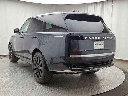2025 Land Rover Range Rover P550e Autobiography