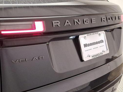 2026 Land Rover Range Rover Velar Dynamic SE