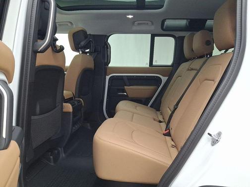 2025 Land Rover Defender P400 S