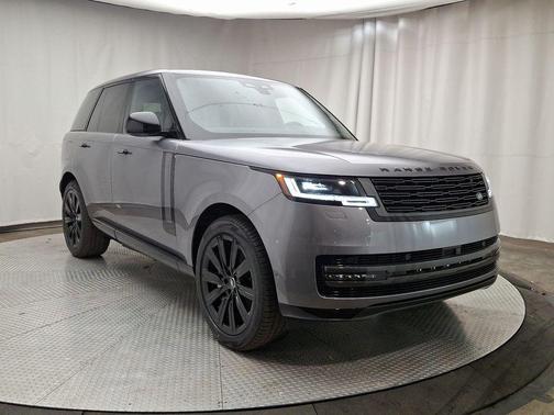 2025 Land Rover Range Rover P550e SE