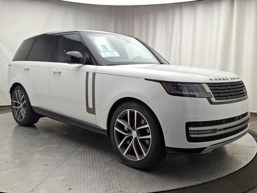 2025 Land Rover Range Rover P400 SE