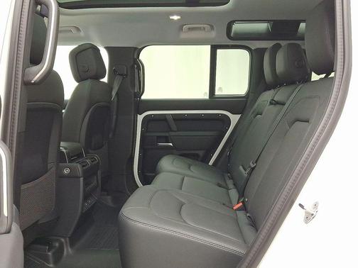 2025 Land Rover Defender P400 S