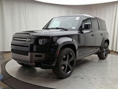 2025 Land Rover Defender P500 X-Dynamic SE