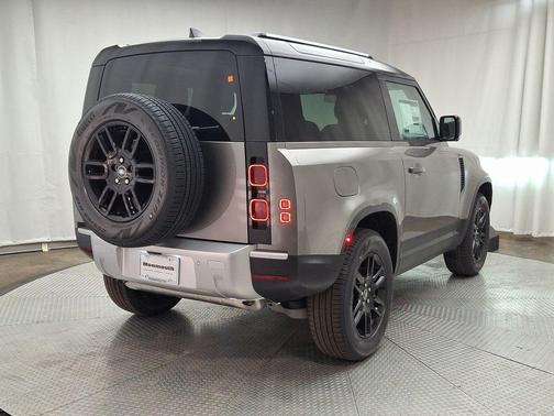 2025 Land Rover Defender P300 S