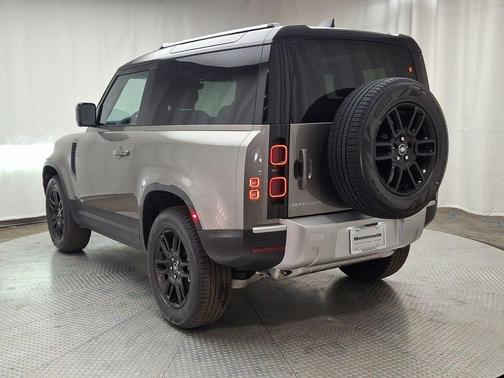 2025 Land Rover Defender P300 S