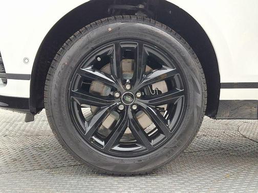 2026 Land Rover Range Rover Velar P250 Dynamic SE