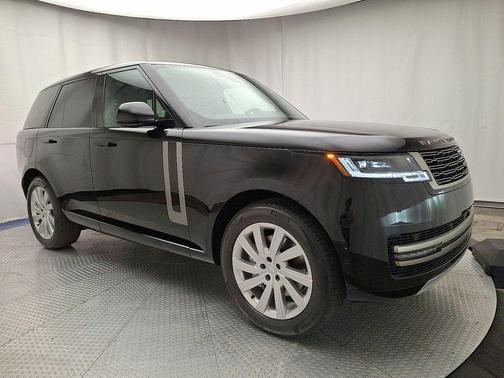 2025 Land Rover Range Rover P400 SE