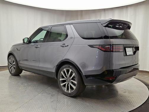 2025 Land Rover Discovery P360 Dynamic SE