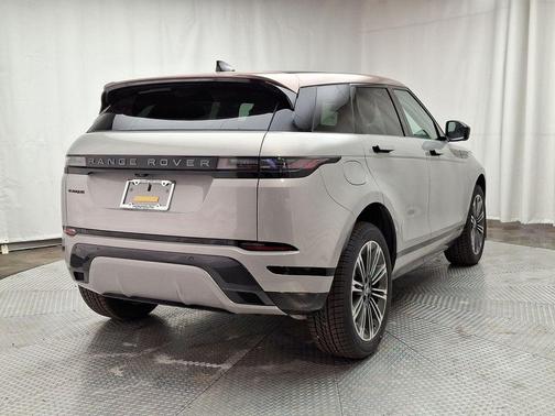 2026 Land Rover Range Rover Evoque Dynamic SE