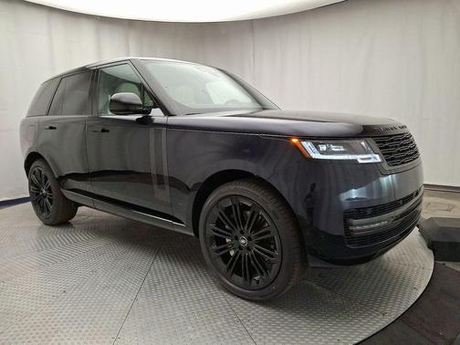 2025 Land Rover Range Rover P400 SE