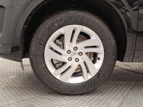 2025 Land Rover Discovery Sport S