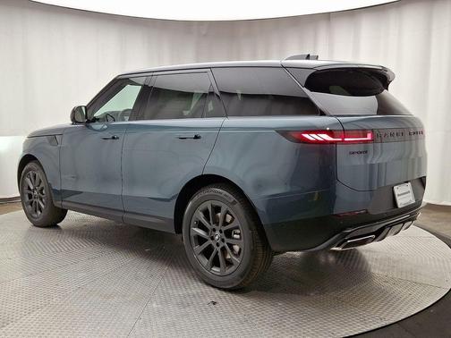 2025 Land Rover Range Rover Sport P360 SE