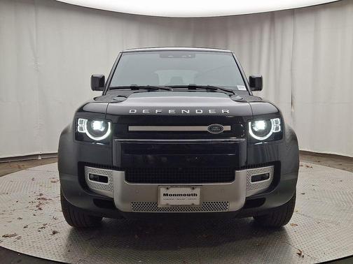 2024 Land Rover Defender P300