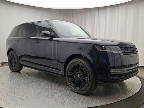 2025 Land Rover Range Rover P400 SE 7 Seat