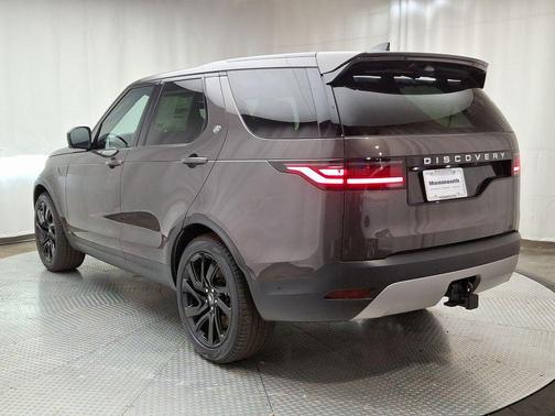 2025 Land Rover Discovery P300 S