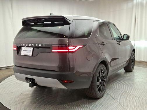 2025 Land Rover Discovery P300 S