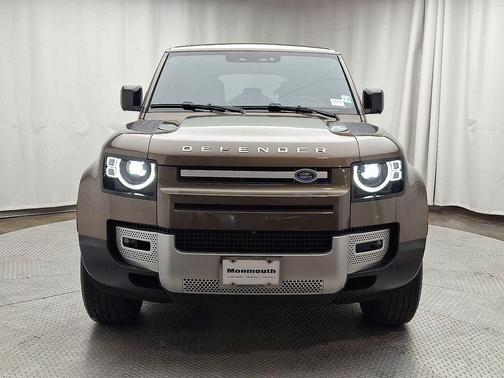 2024 Land Rover Defender P300