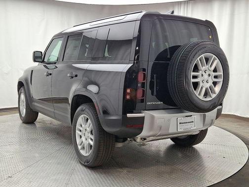 2025 Land Rover Defender P300