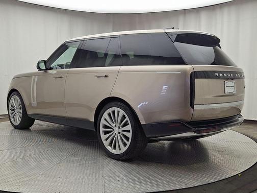 2023 Land Rover Range Rover First Edition