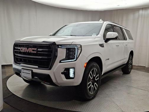 2022 GMC Yukon XL AT4