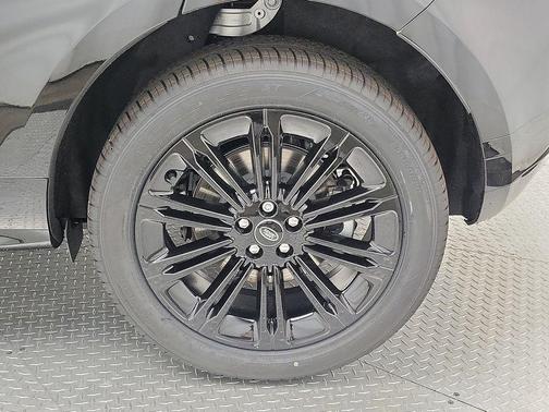 2025 Land Rover Range Rover Evoque Dynamic SE
