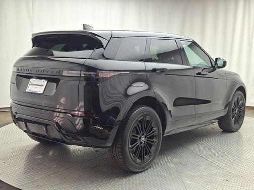 2025 Land Rover Range Rover Evoque Dynamic SE
