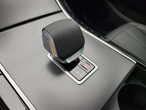 2025 Land Rover Range Rover Evoque Dynamic SE