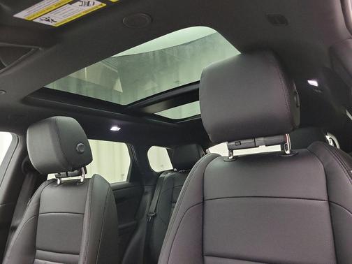 2025 Land Rover Range Rover Evoque Dynamic SE