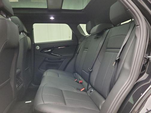 2025 Land Rover Range Rover Evoque Dynamic SE