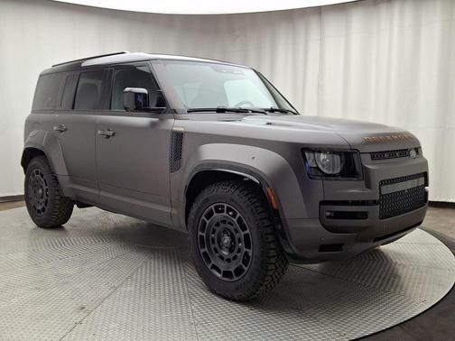Charente Grey 2025 Land Rover Defender V8