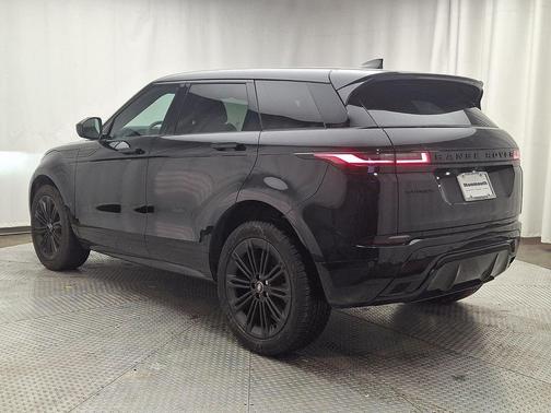 2025 Land Rover Range Rover Evoque Dynamic SE