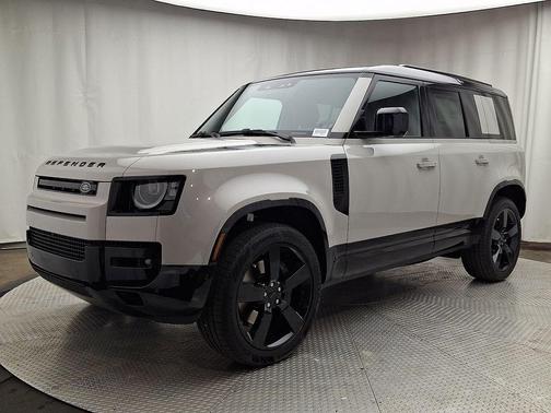 Borasco Grey 2026 Land Rover Defender P400 X-Dynamic SE