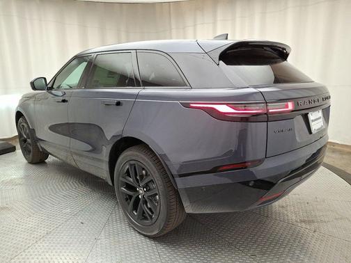 2026 Land Rover Range Rover Velar Dynamic SE