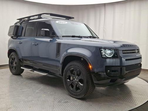 2023 Land Rover Defender X-DYNAMIC SE