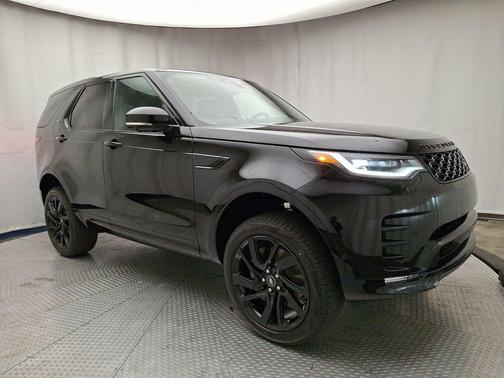 2025 Land Rover Discovery P300 Dynamic SE