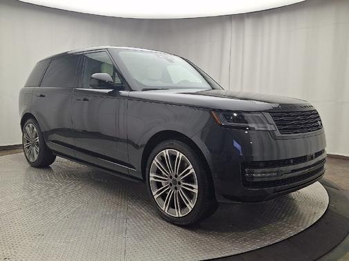 Carpathian Gray Premium Metallic 2026 Land Rover Range Rover SE
