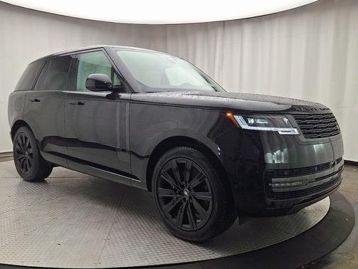 2025 Land Rover Range Rover P400 SE