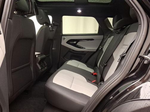 2026 Land Rover Range Rover Evoque Dynamic SE