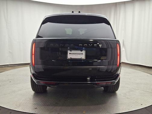 2025 Land Rover Range Rover P530 SE 7 Seat