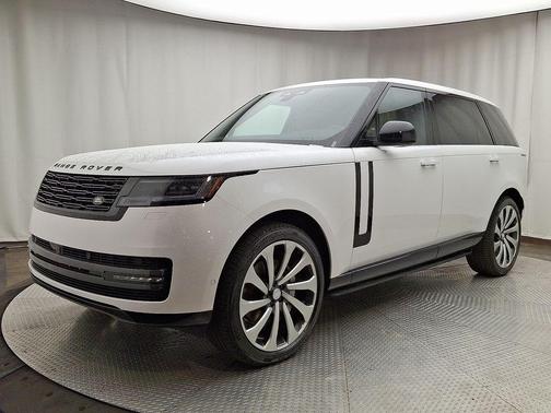 2025 Land Rover Range Rover P400 SE 7 Seat