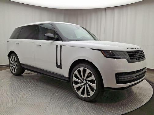 2025 Land Rover Range Rover P400 SE 7 Seat
