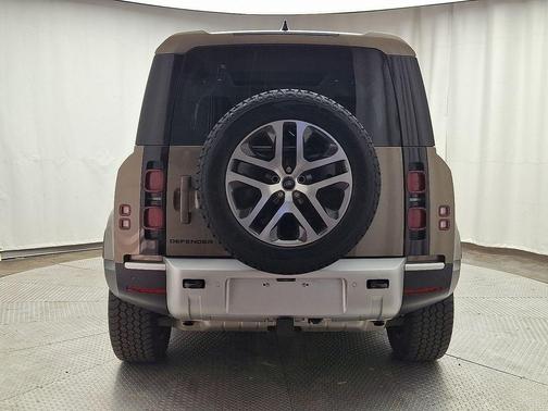 2025 Land Rover Defender P300