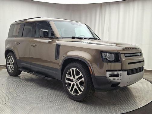 2025 Land Rover Defender P300