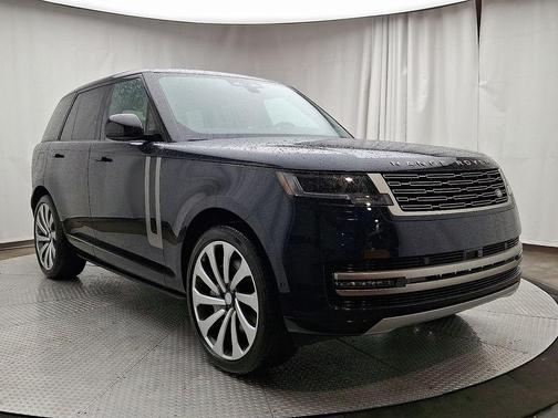 2025 Land Rover Range Rover P530 SE