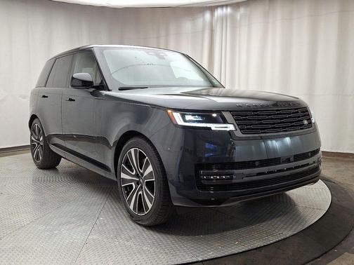 2024 Land Rover Range Rover P530 SE